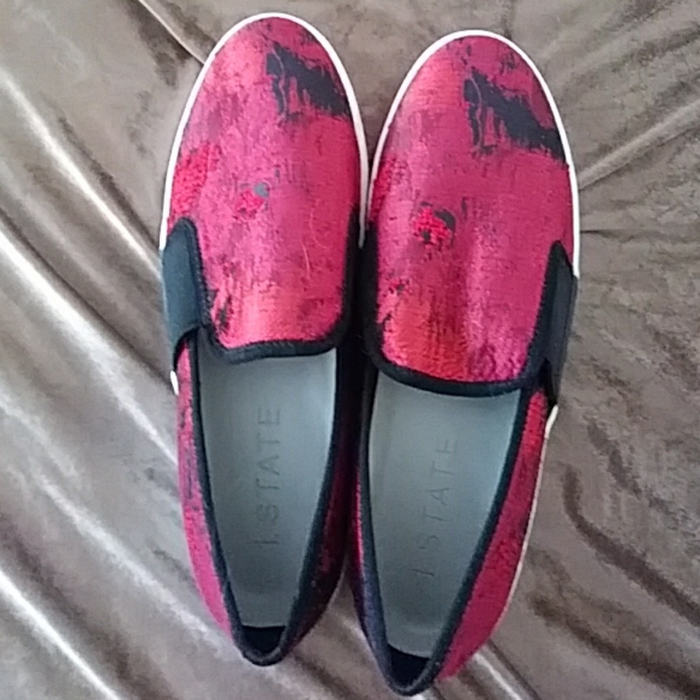Slip ons